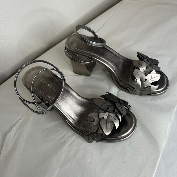 FARM Rio Metallic Silver Heels - Picture 7 of 12